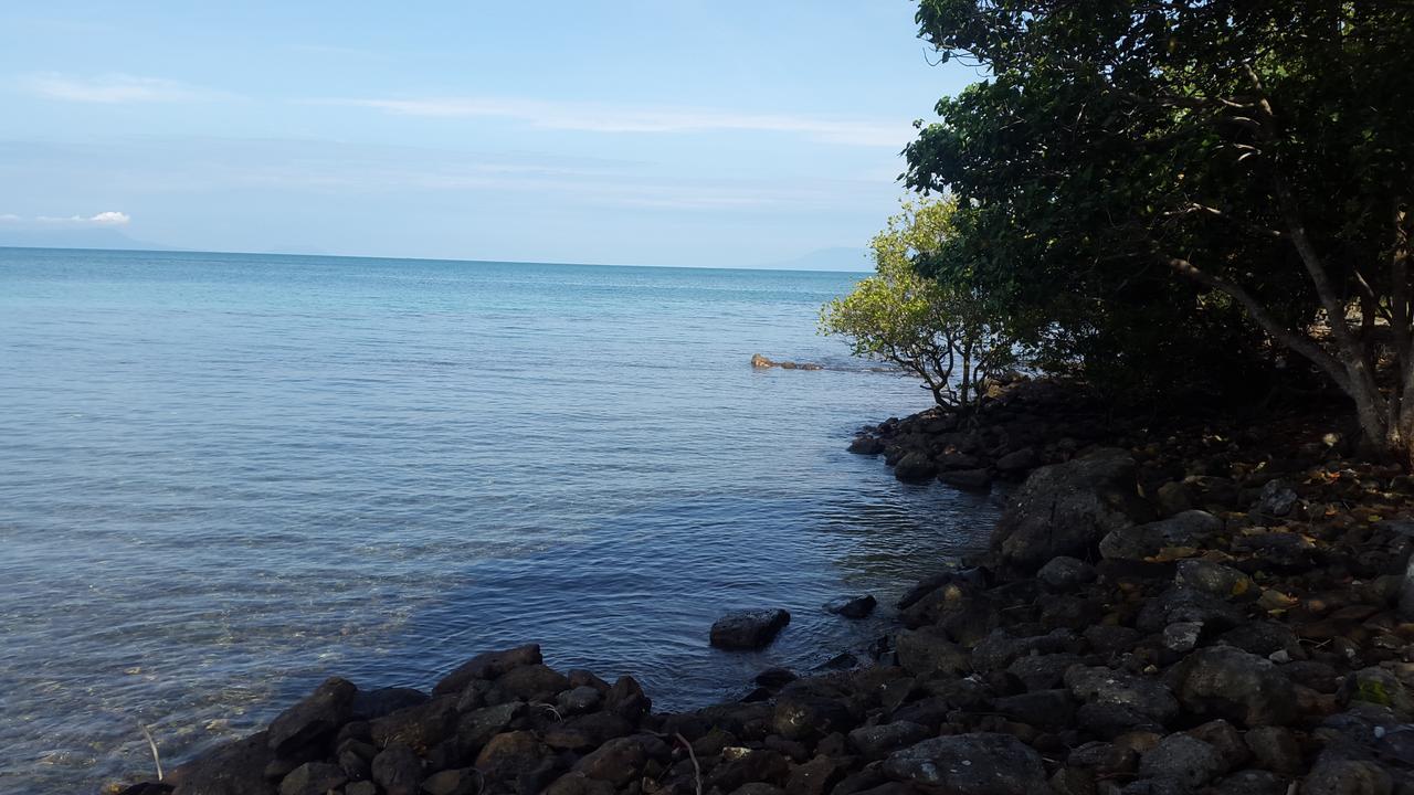 Khách sạn River